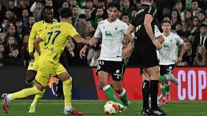 德媒：哈维.西蒙斯想踢欧冠，若报价超8000万欧