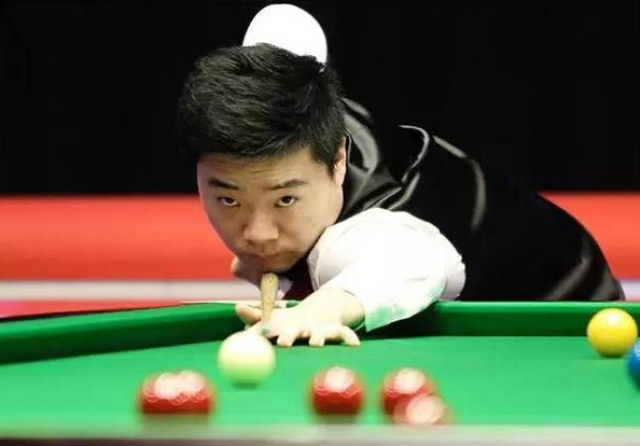 小卡继续稳 小卡继续稳