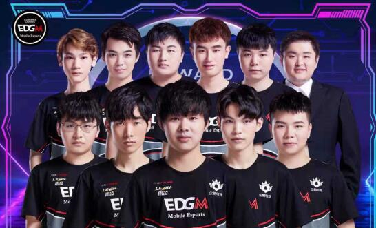 于他们的羽 于他们的羽